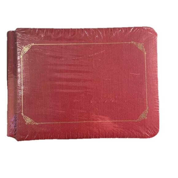 Creative Memories 5x7 Cranberry Album Gold Trim New Sealed Mini Album - Picture 1 of 4
